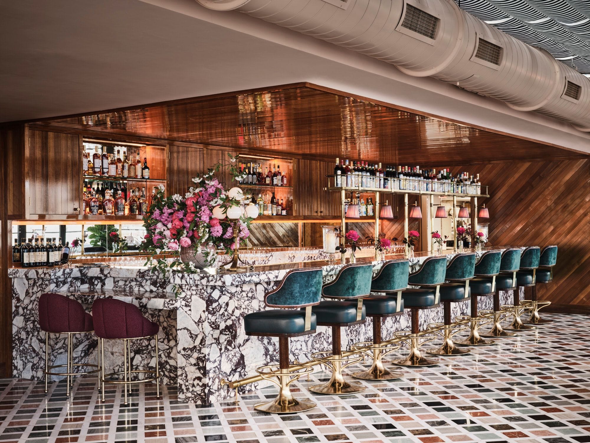 Contessa Boston Bar Side